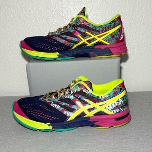 ASICS Women's GEL-Noosa Tri 10